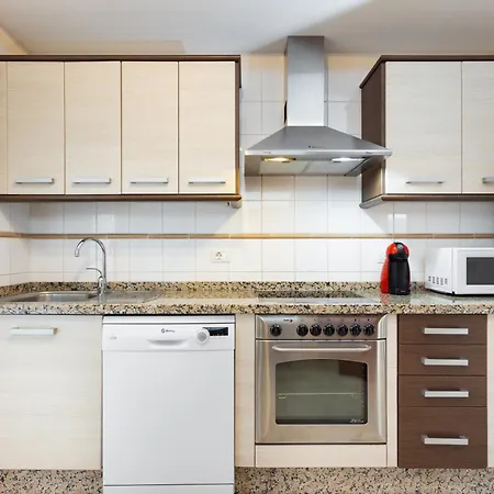 بيت للعطل Azalea - *